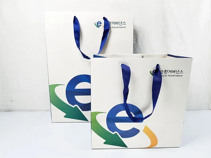精品品牌緞帶紙袋|緞帶手提繩|加厚禮品袋高質感|手提禮物袋客製製作印刷 - 細節圖 1